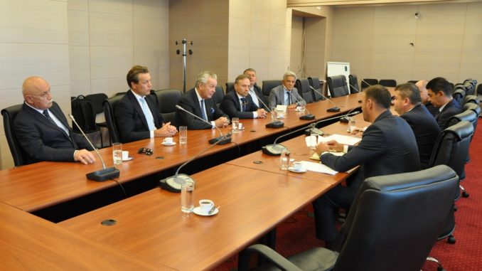 Damen Chairman meets Romanian Minister of Economy (3)_lowres