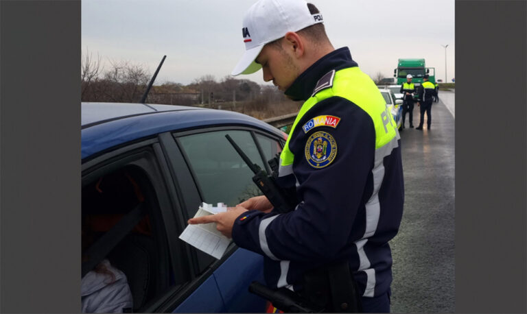 Poliție, razii