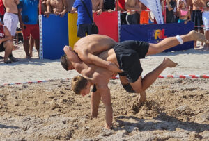 Campionatul de Lupte pe Plajă