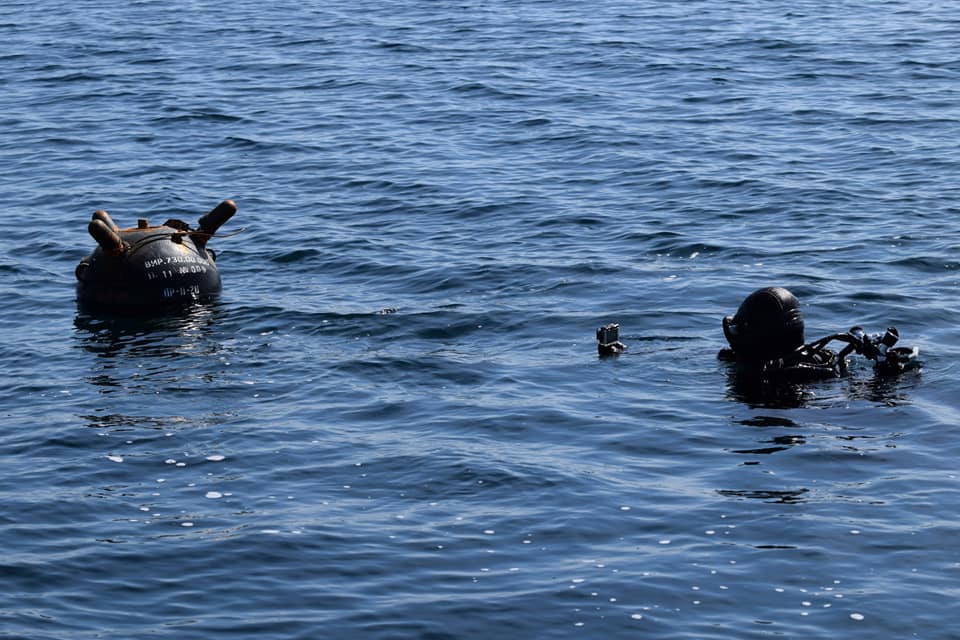 Dronă, scafandri militari