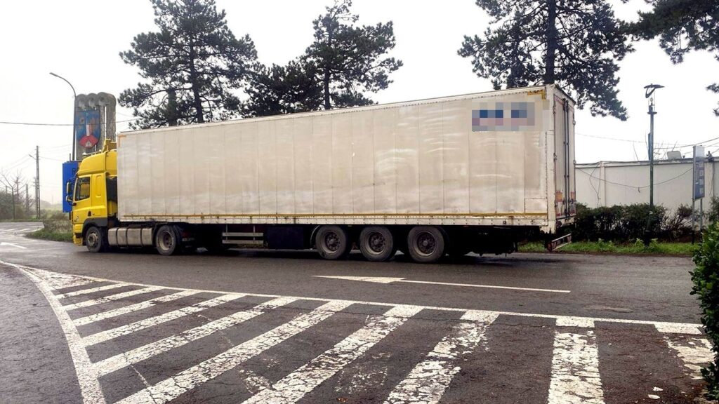 Haine confiscate la Negru Vodă