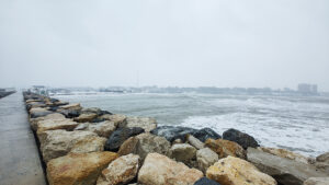 Plaja Mangalia sub cod portocaliu