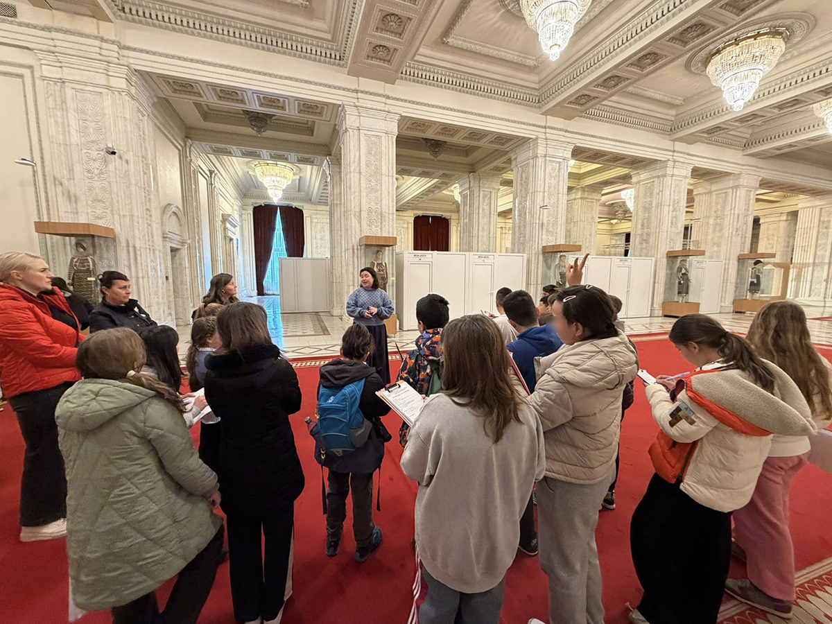 Elevii Școlii Gala Galaction, vizită la deputatul Florin Jianu