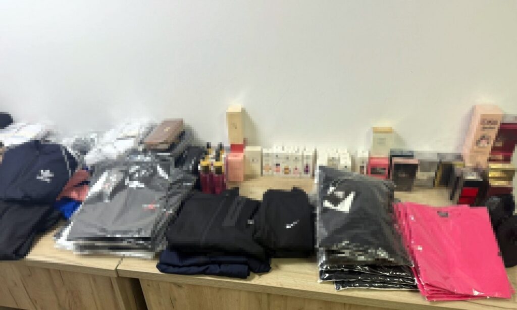 Haine FAKE din Turcia, depistate pe DN 39