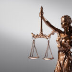 OFICIAL: Percheziții la magistrați din Constanța, suspectați de trafic de influență