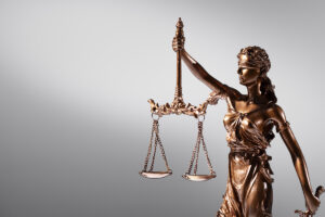 OFICIAL: Percheziții la magistrați din Constanța, suspectați de trafic de influență