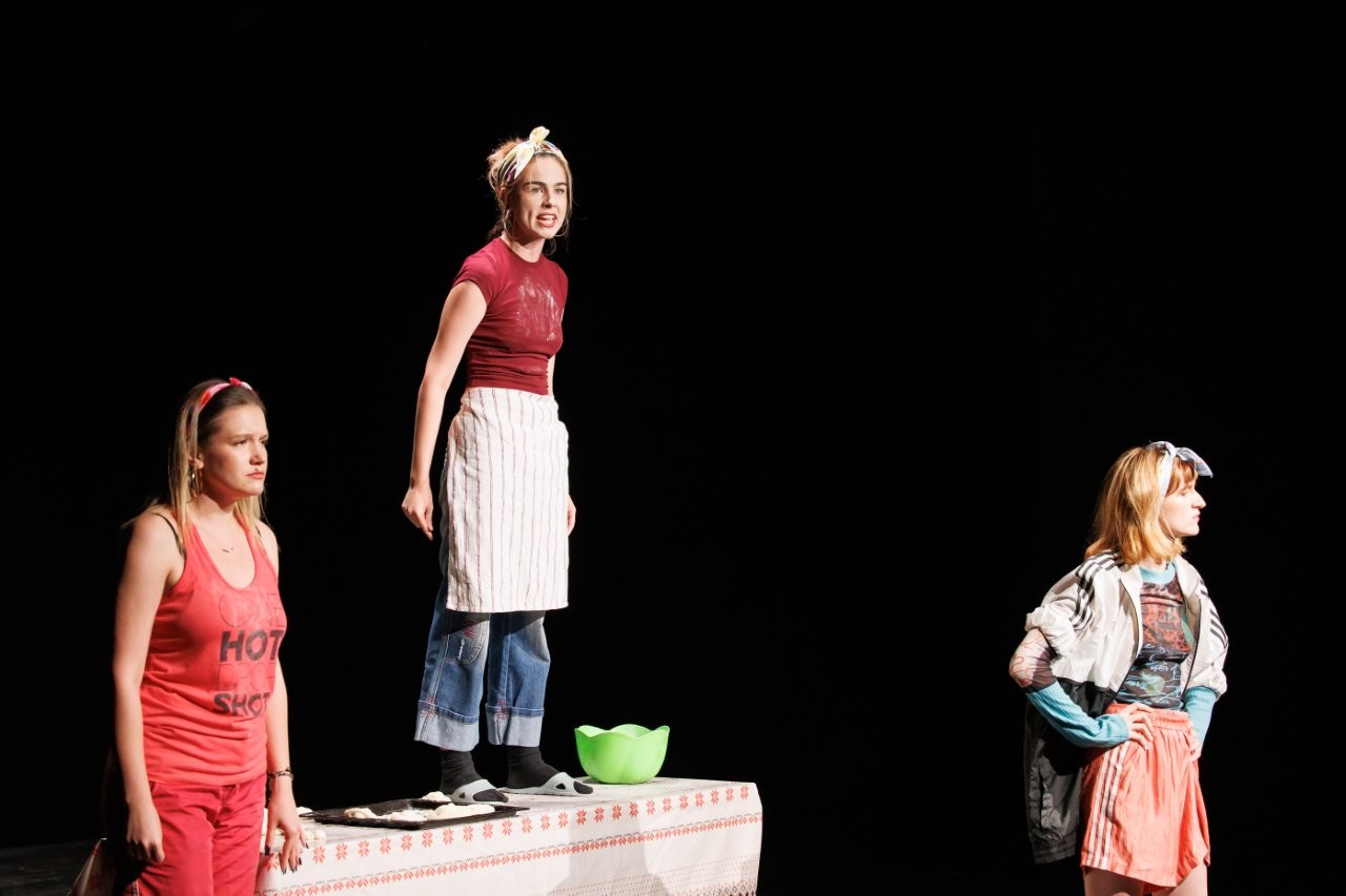 DEEA GRUBER, GEORGIANA TIȚOIU, ALEXANDRA TOFAN. Cel mai bun grup. GALA HOP 2026. foto Andrei Gindac-Two Bugs